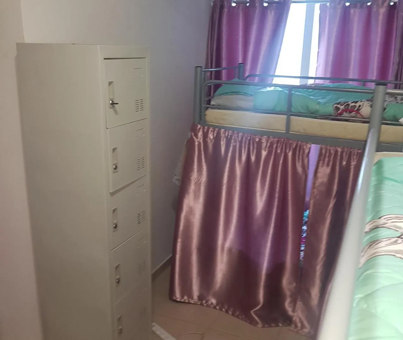 Ladies House On Marina Hostel Dubai United Arab Emirates