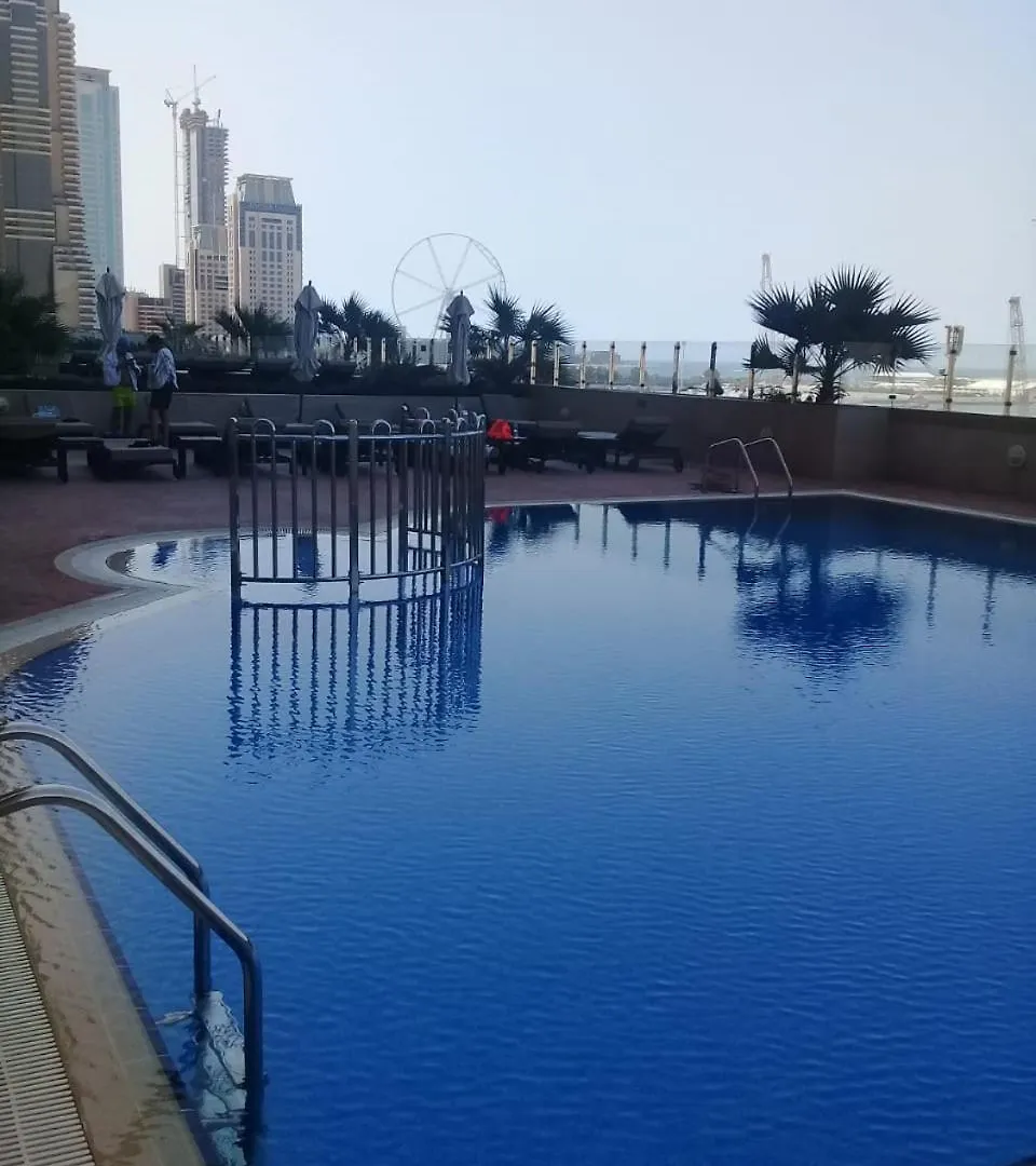Ladies House On Marina Hostel Dubai United Arab Emirates